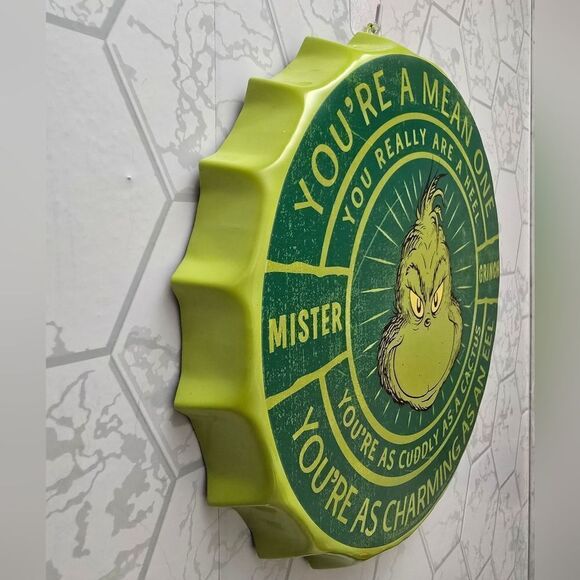 Dr. Seuss' GRINCH Who Stole Christmas Round Metal Bottle Cap Sign Decor 11.6"NEW - Picture 4 of 7